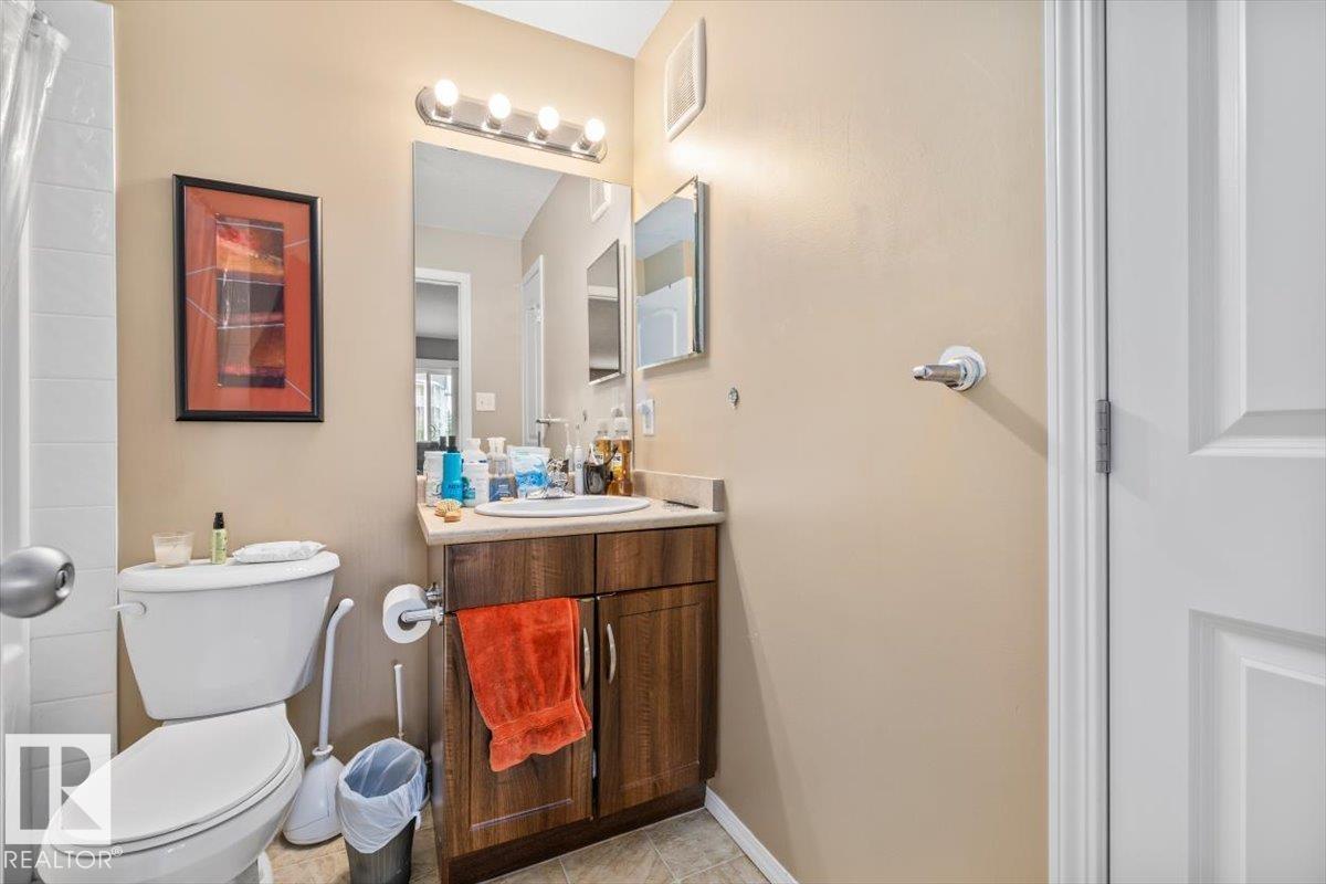 #245 50 WOODSMERE - 15