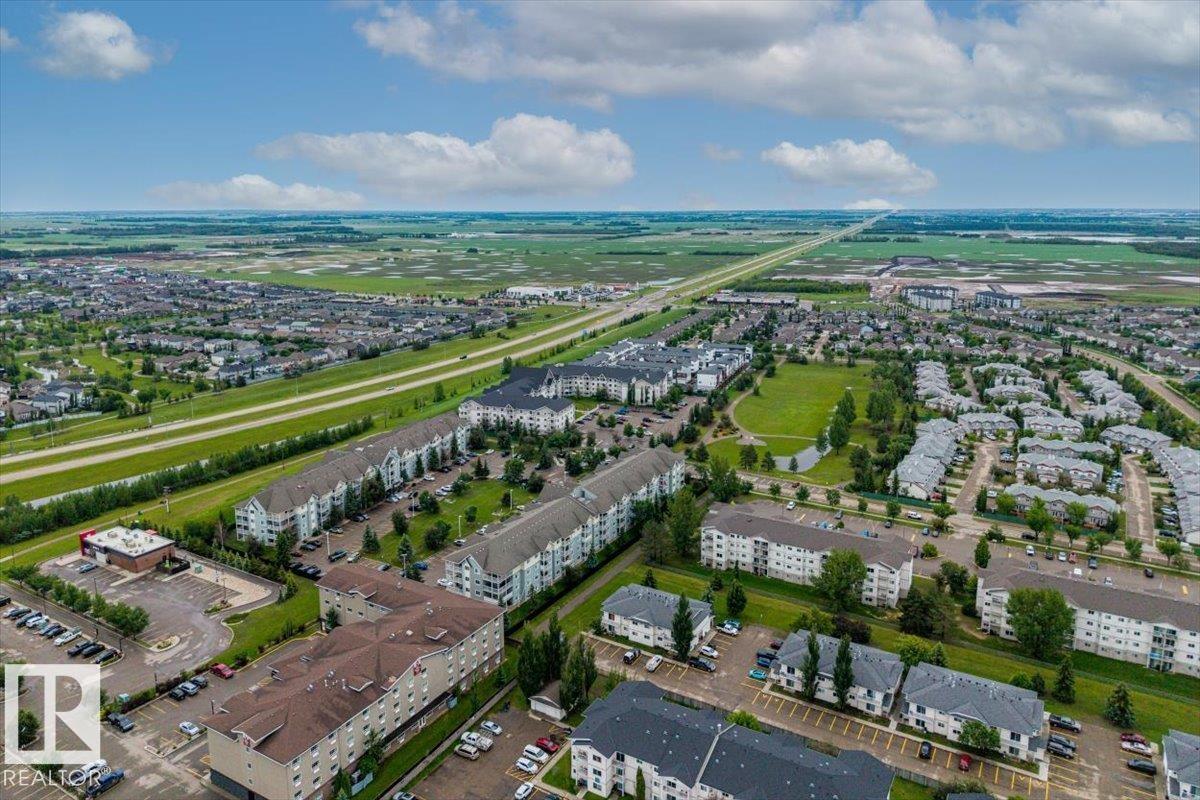 #245 50 WOODSMERE - 28