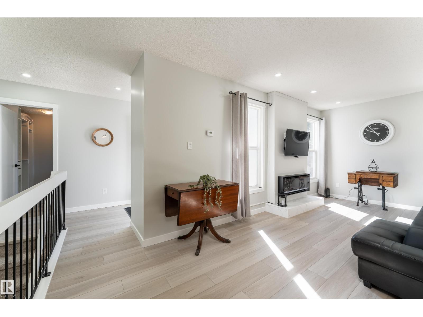 1164 KNOTTWOOD RD E NW — photo 18