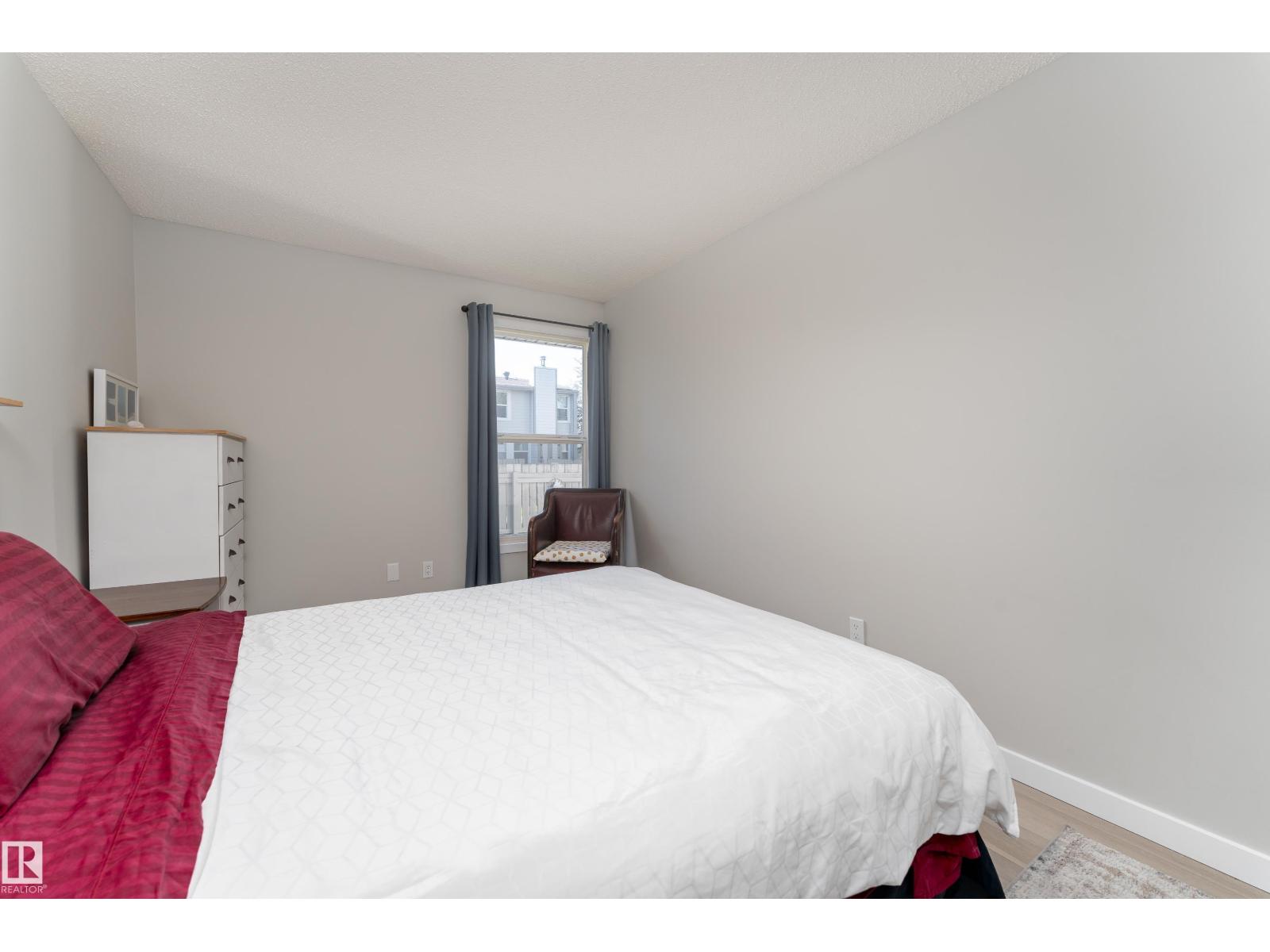 1164 KNOTTWOOD RD E NW — photo 26