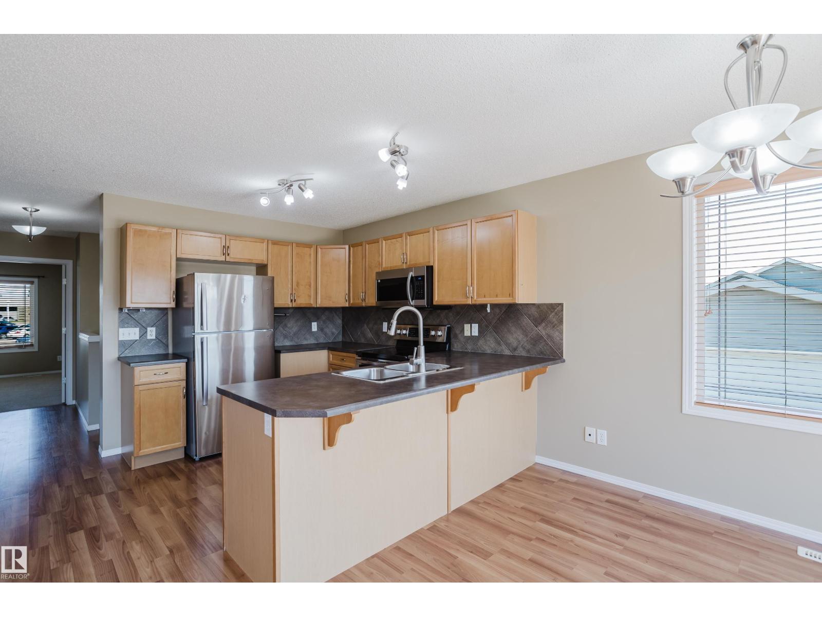 4610 SOUTH PARK DR — photo 11