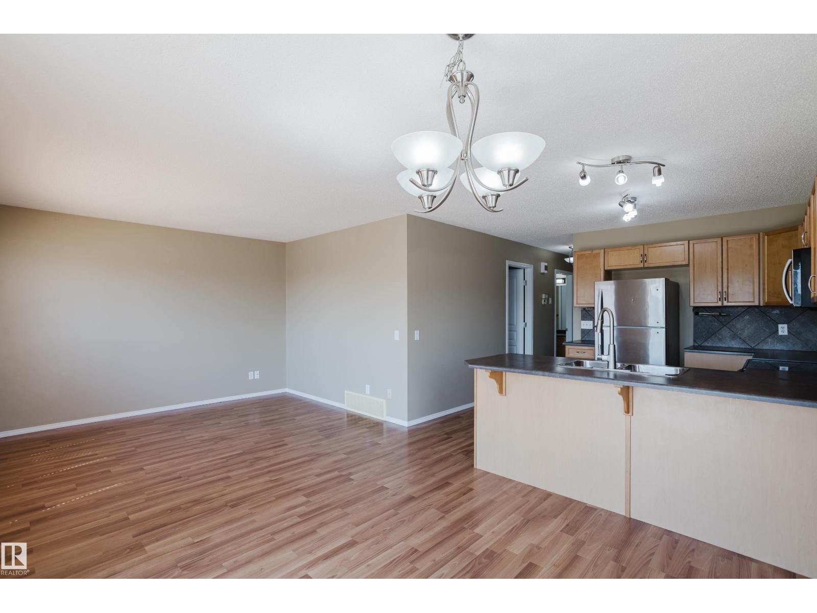 4610 SOUTH PARK DR — photo 15