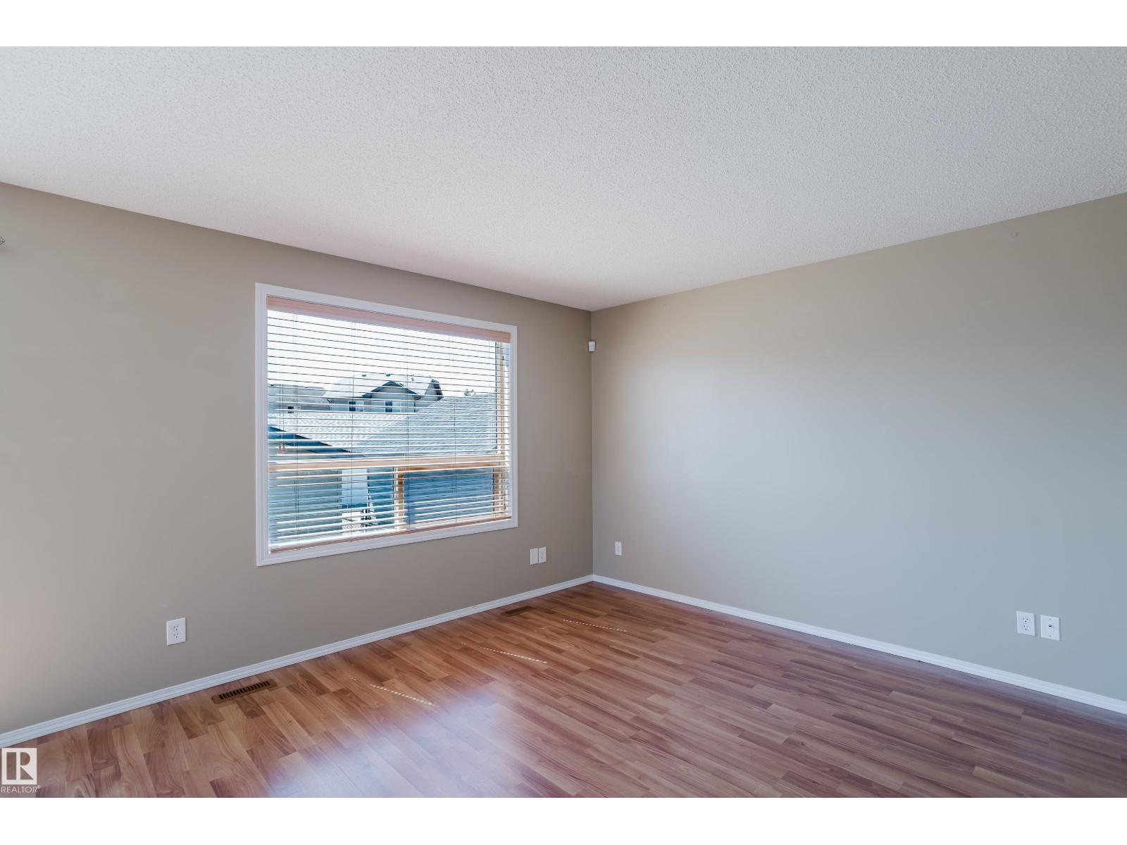 4610 SOUTH PARK DR — photo 16