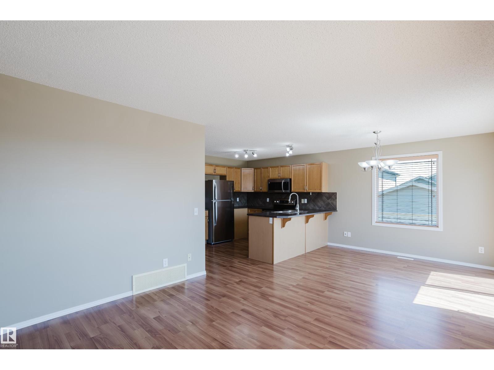 4610 SOUTH PARK DR — photo 17