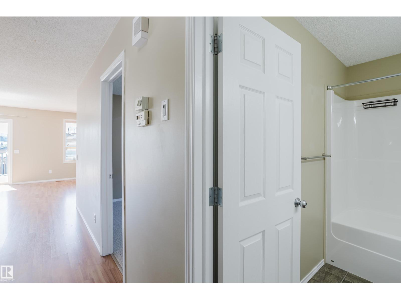 4610 SOUTH PARK DR — photo 19