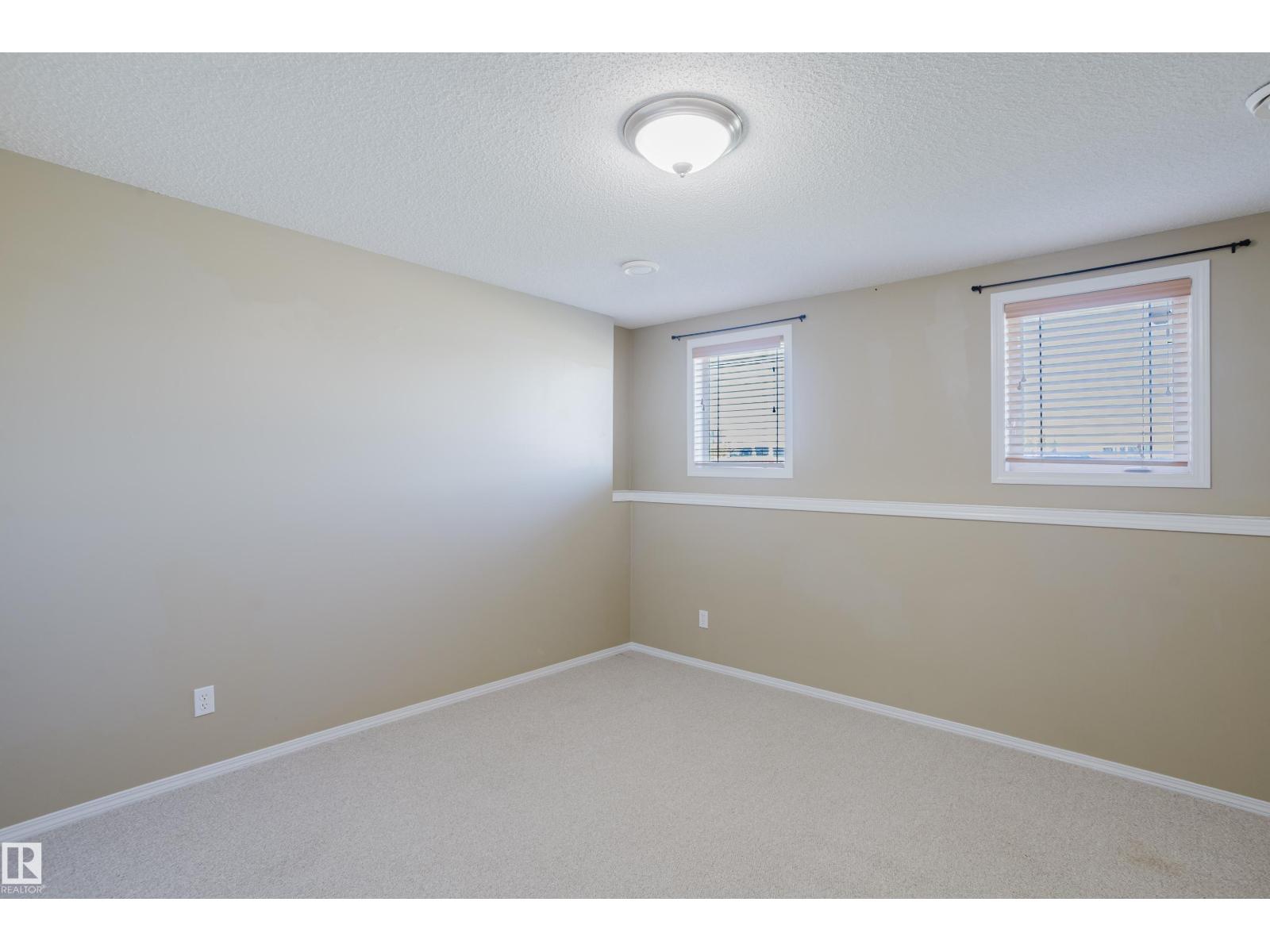 4610 SOUTH PARK DR — photo 32