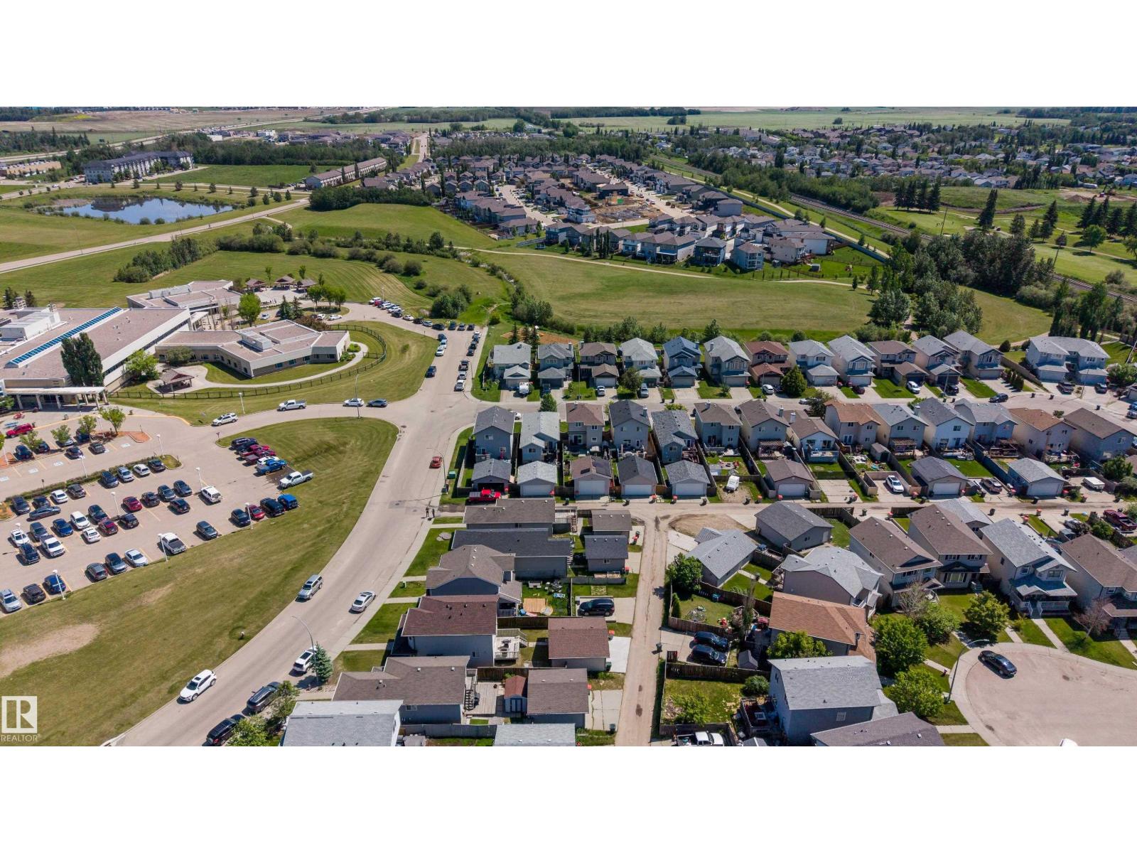 4610 SOUTH PARK DR — photo 48