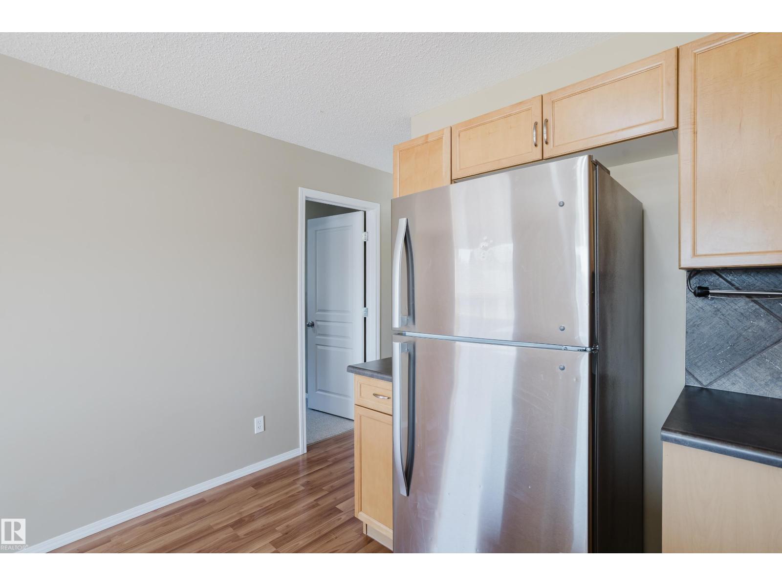 4610 SOUTH PARK DR — photo 9