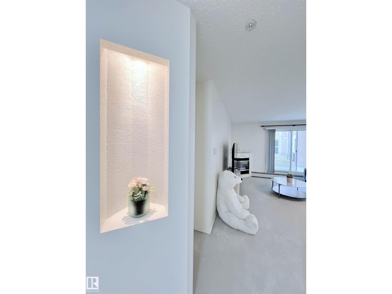 #110 10511 42 AV NW - 9