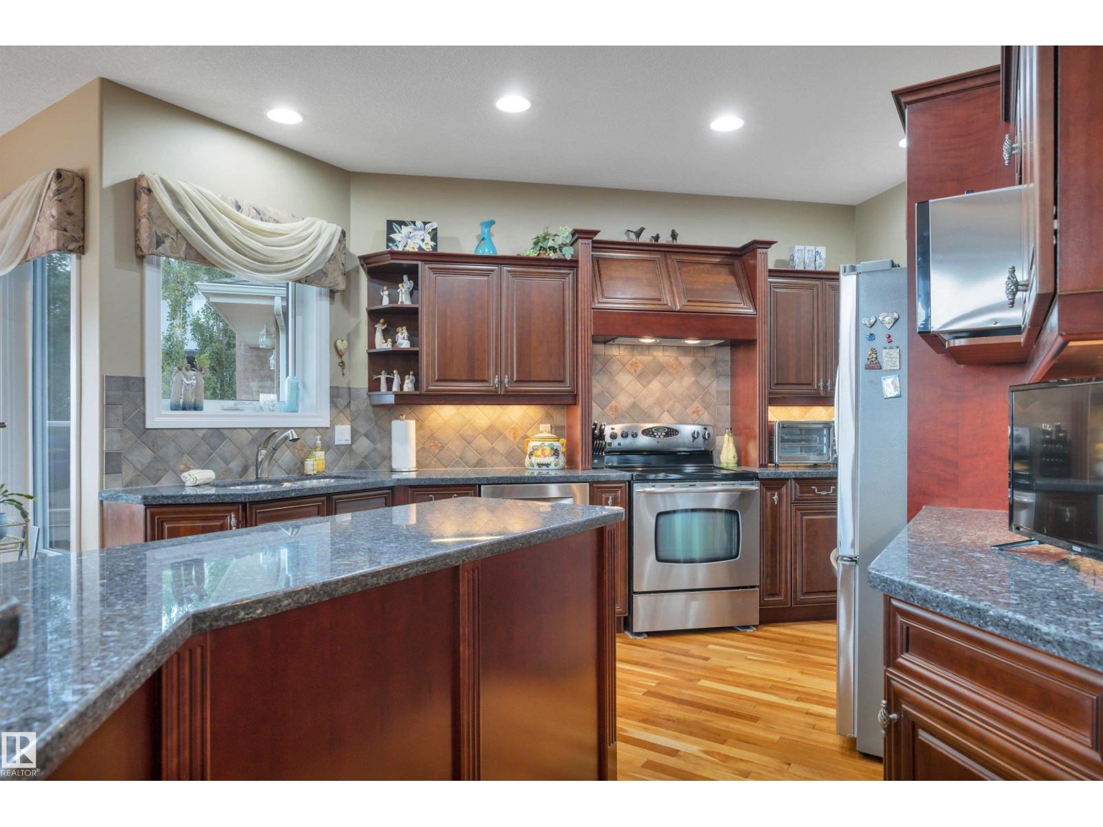 38 SHORES DR - 16
