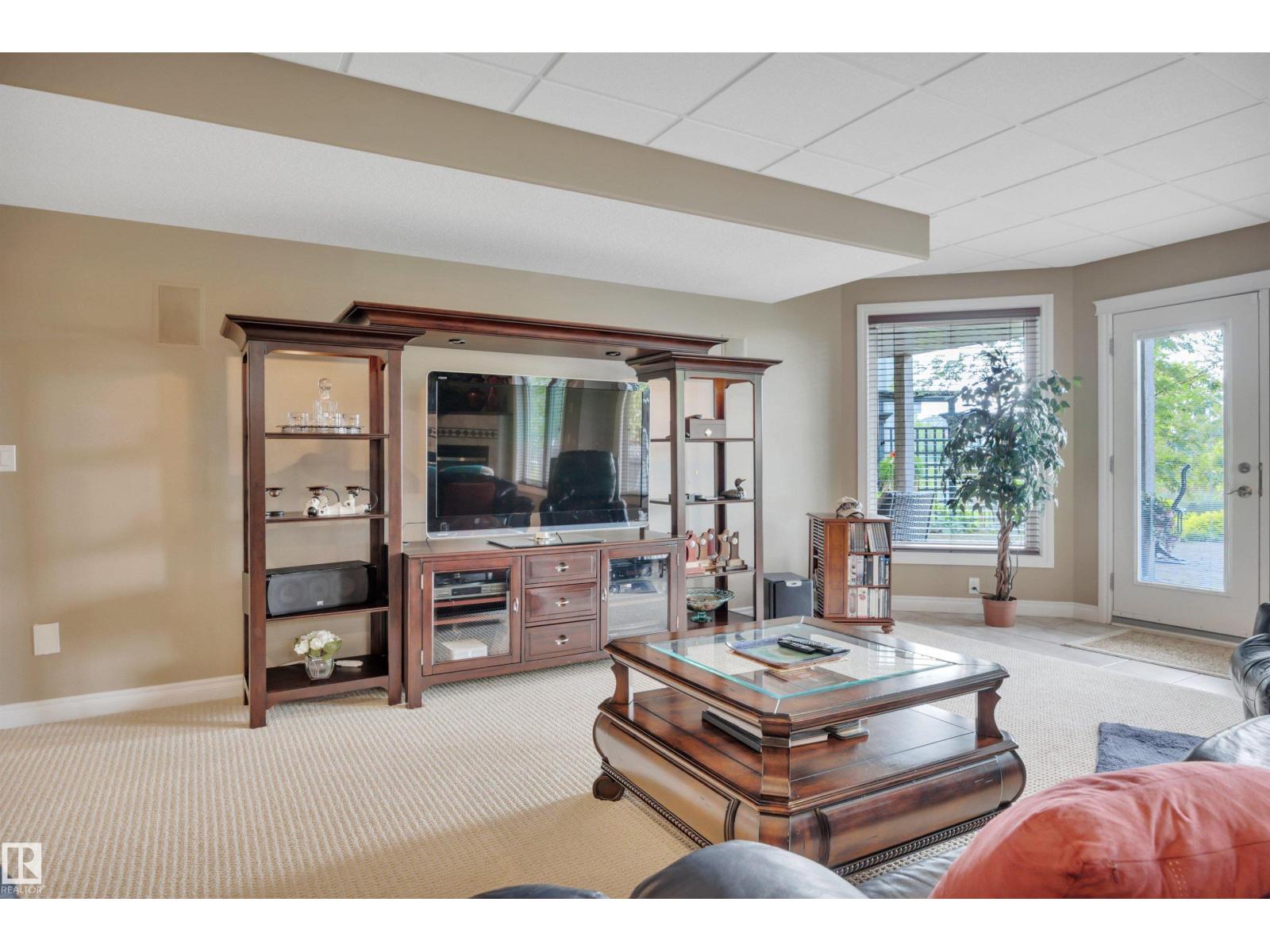 38 SHORES DR - 43