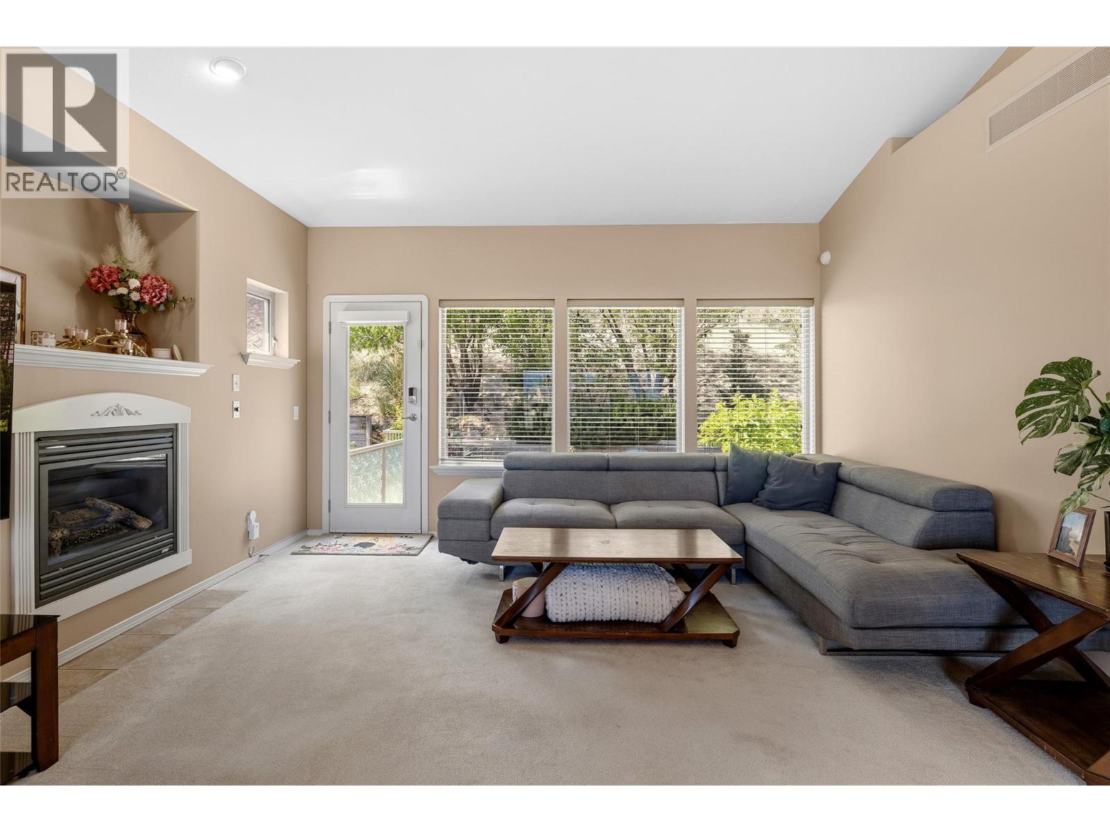 2060 Spyglass Way - 14