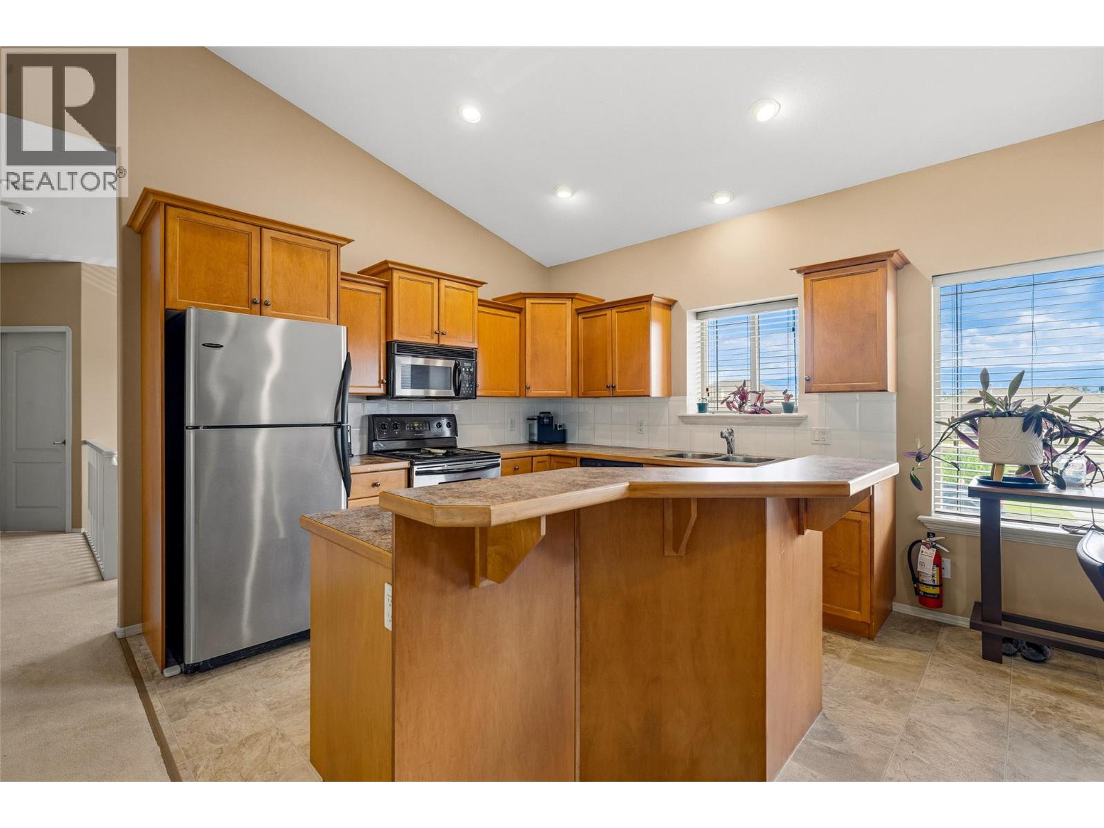 2060 Spyglass Way - 11