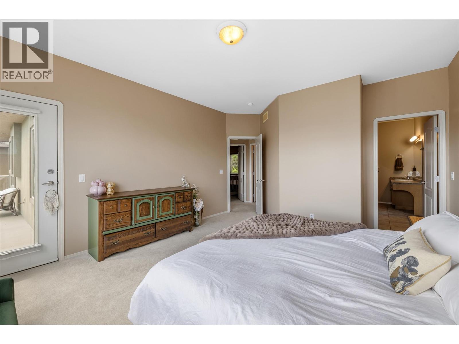 2060 Spyglass Way - 5