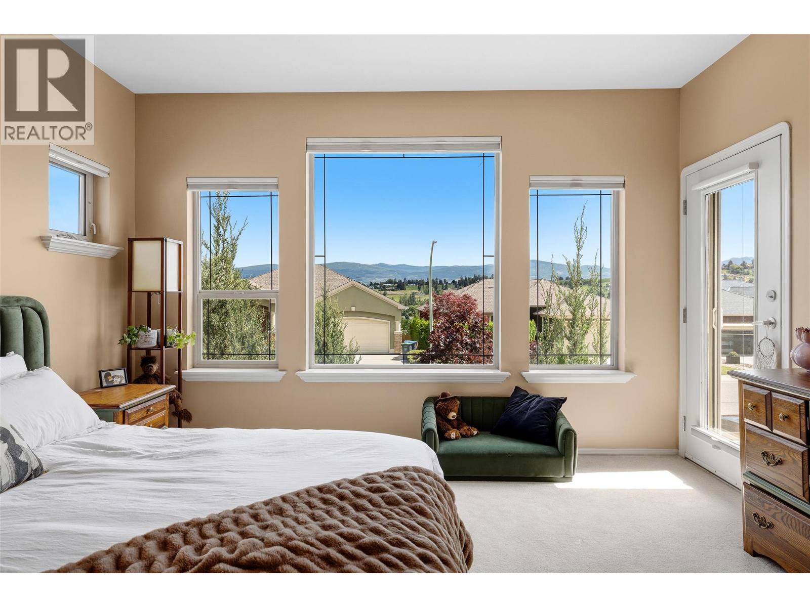 2060 Spyglass Way - 6