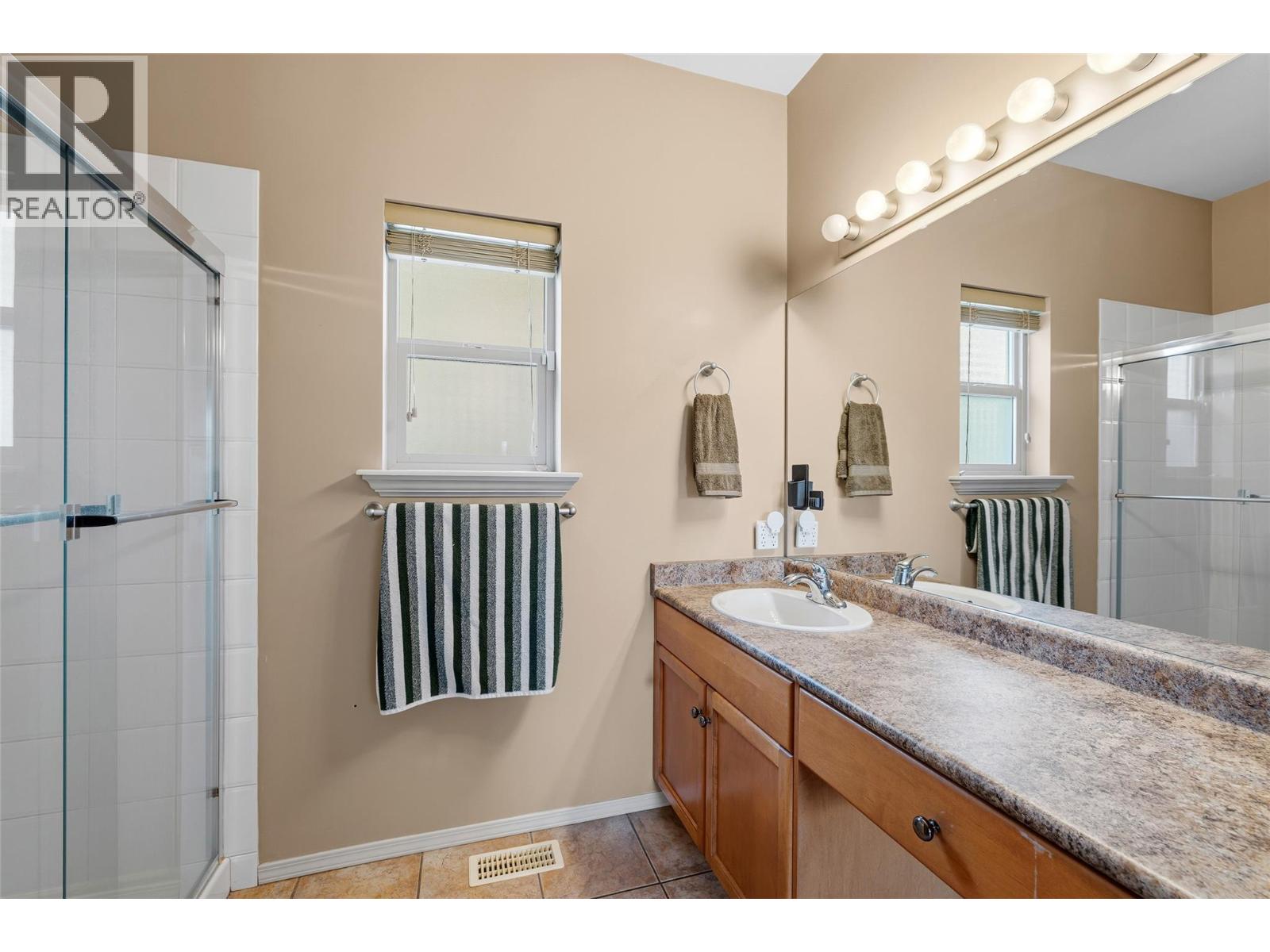 2060 Spyglass Way - 28