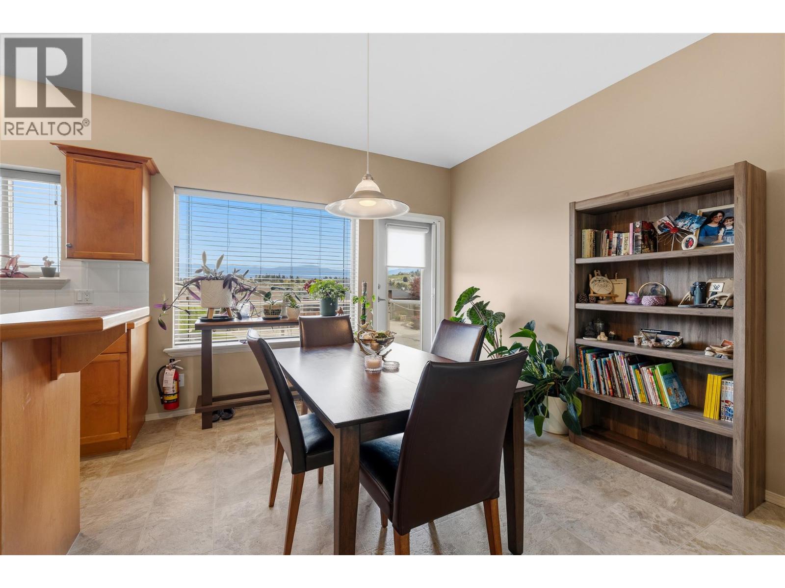2060 Spyglass Way - 16