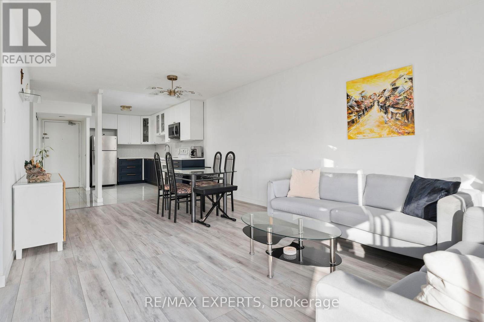 #803 10 MARTHA EATON WAY - 13