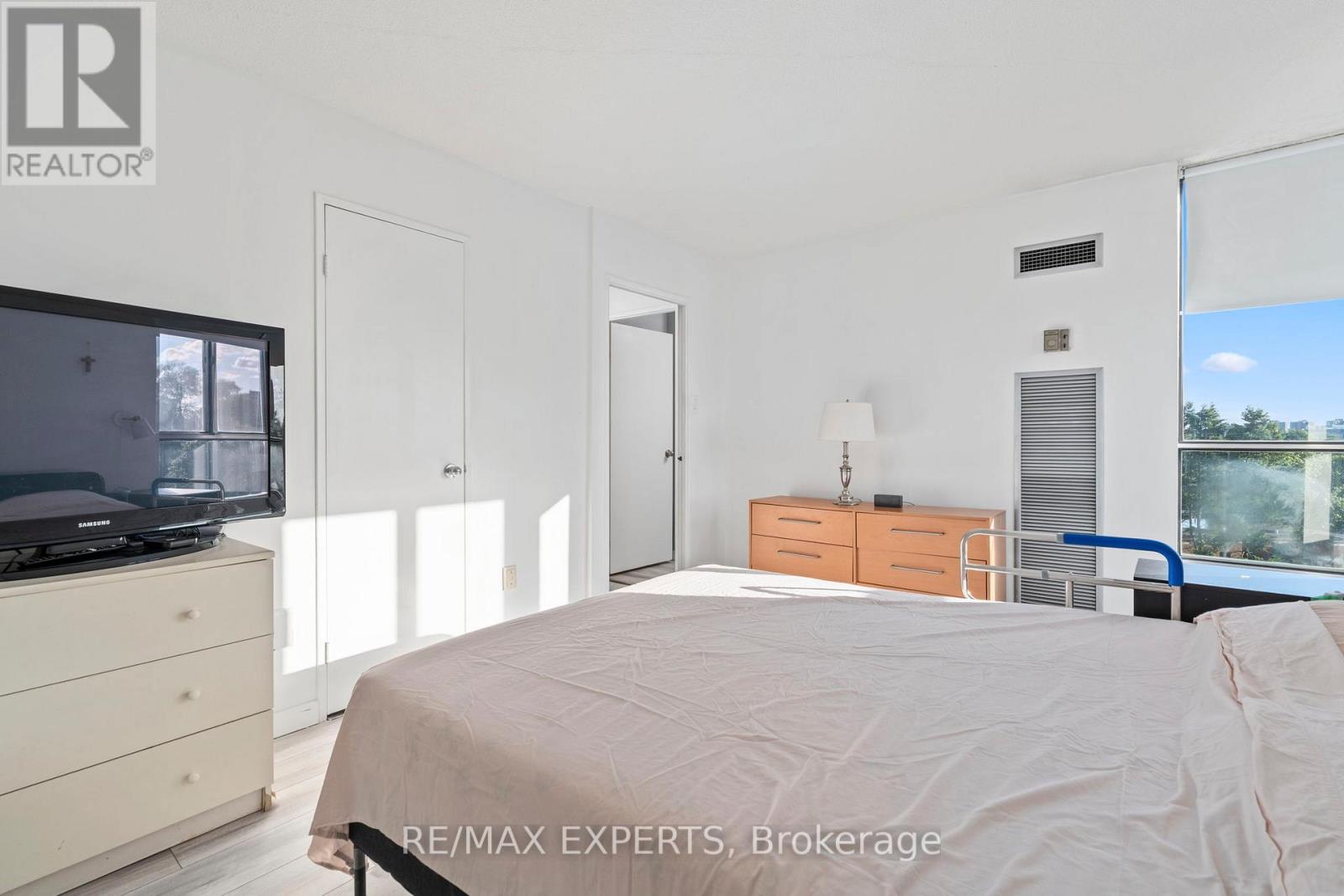 #803 10 MARTHA EATON WAY - 18