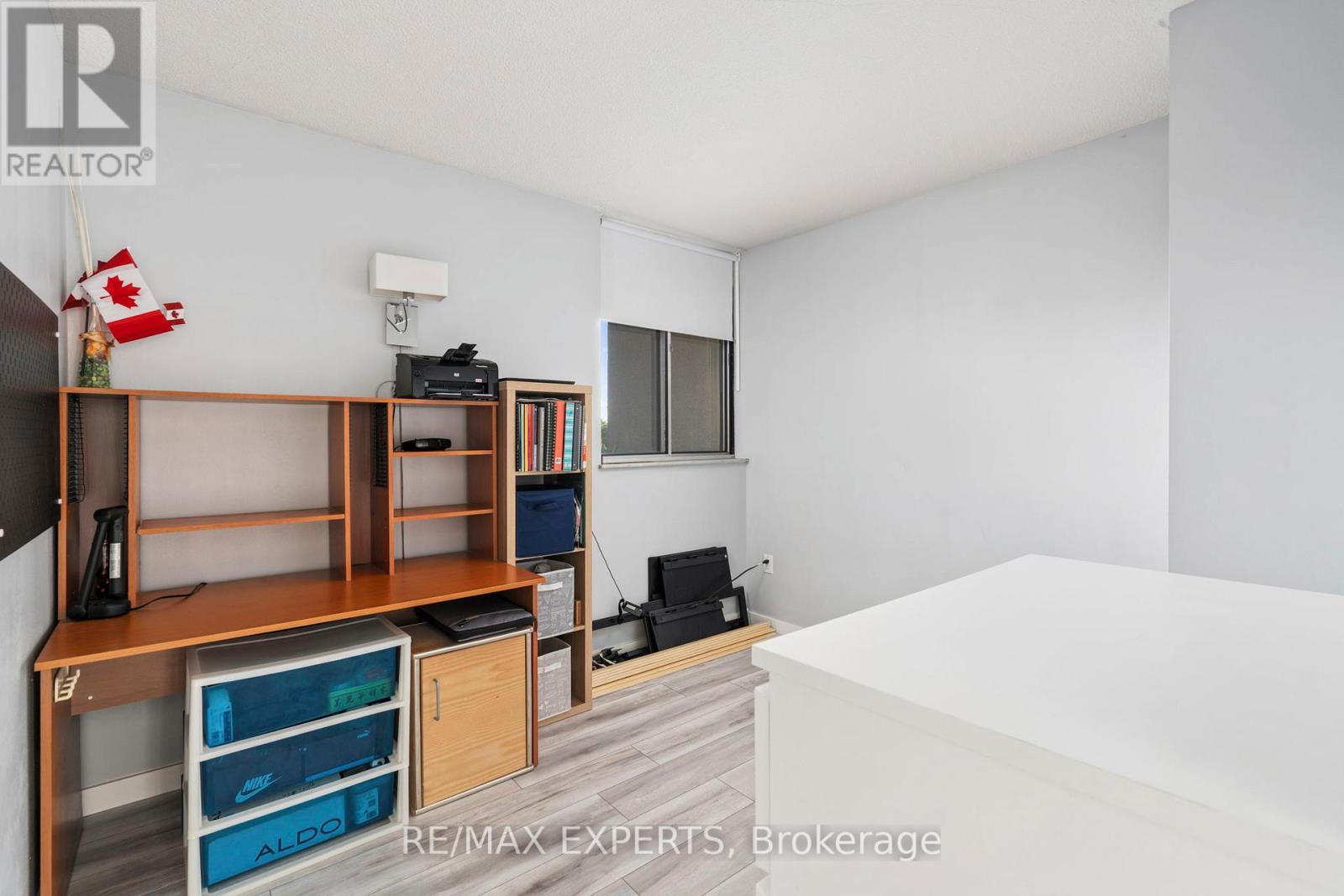 #803 10 MARTHA EATON WAY - 19