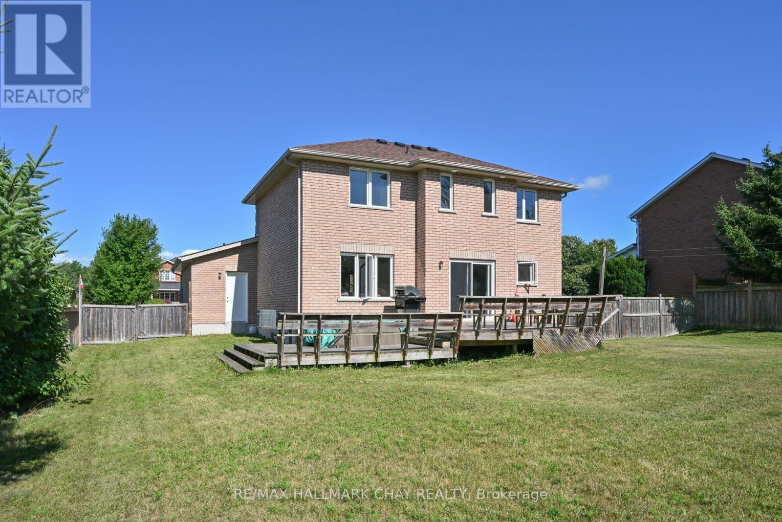16 BRIAN CRESCENT - 28
