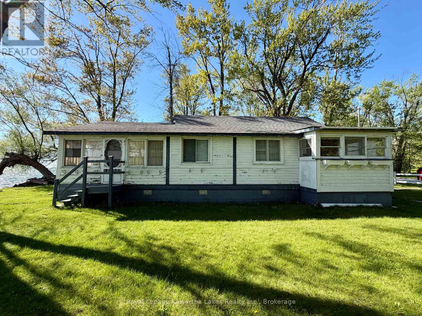 2636+ LAKESHORE DRIVE - 15