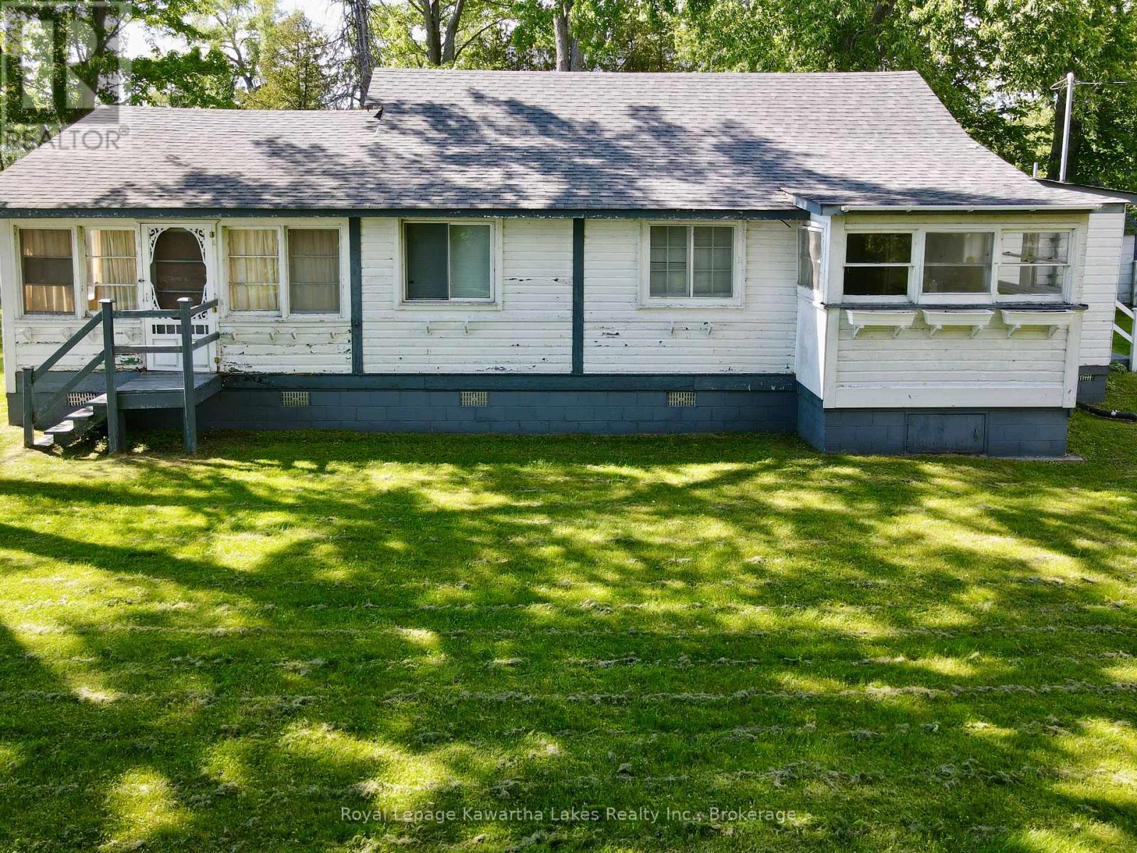 2636+ LAKESHORE DRIVE - 14