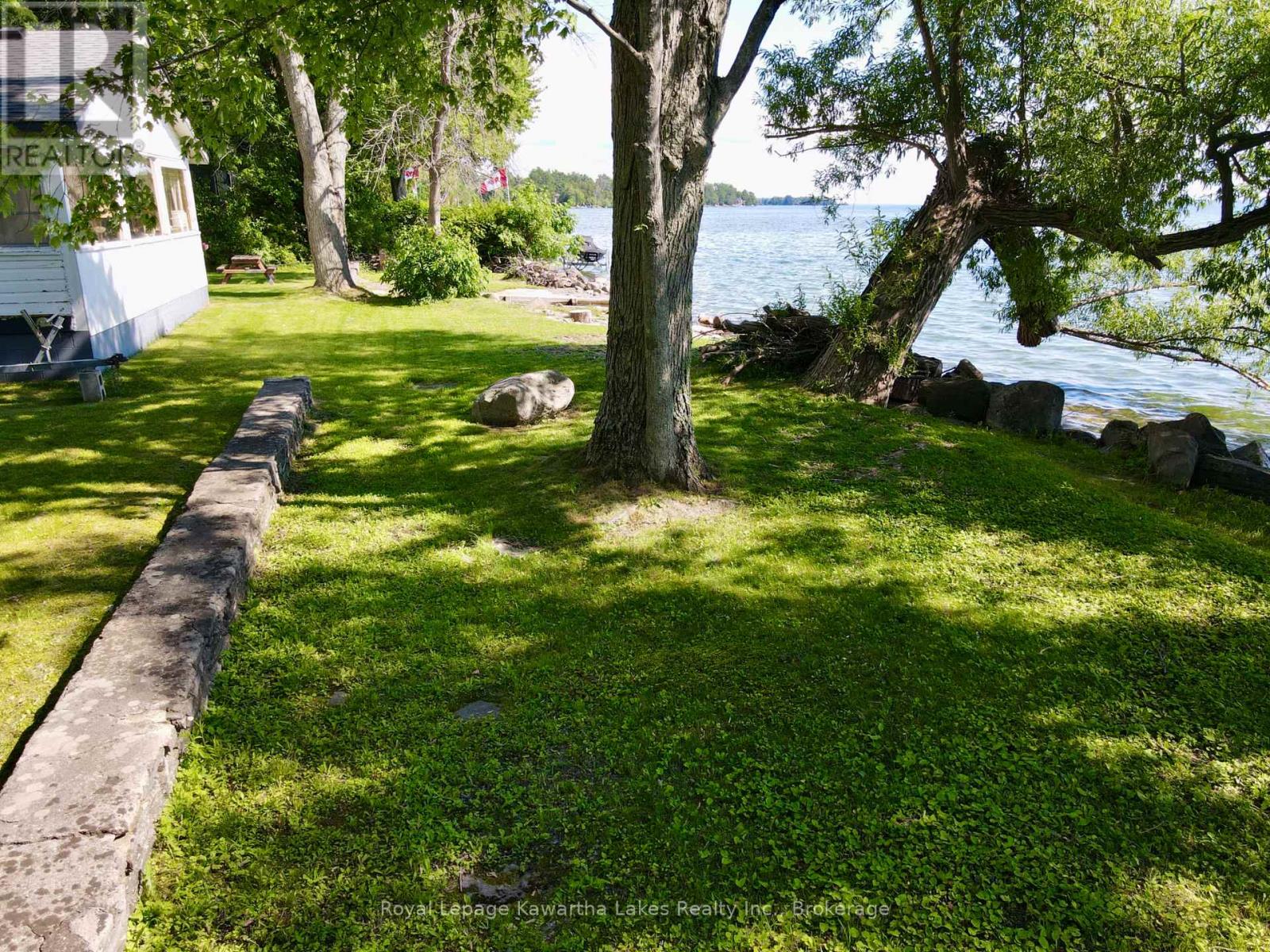 2636+ LAKESHORE DRIVE - 19