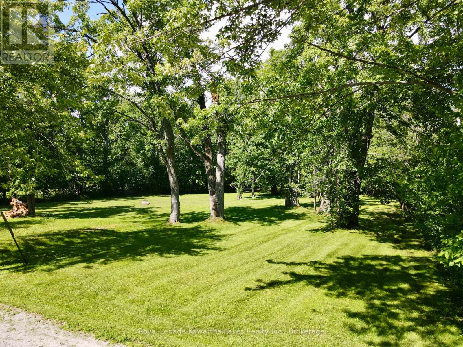2636+ LAKESHORE DRIVE - 26