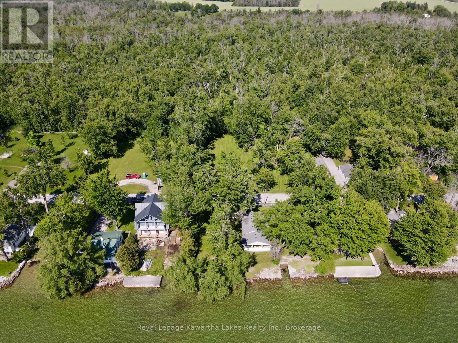 2636+ LAKESHORE DRIVE - 32