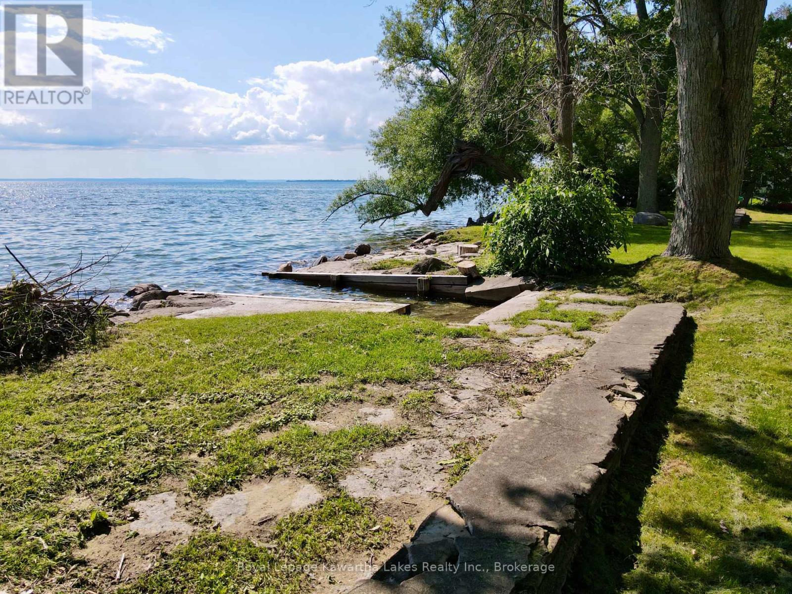 2636+ LAKESHORE DRIVE - 36