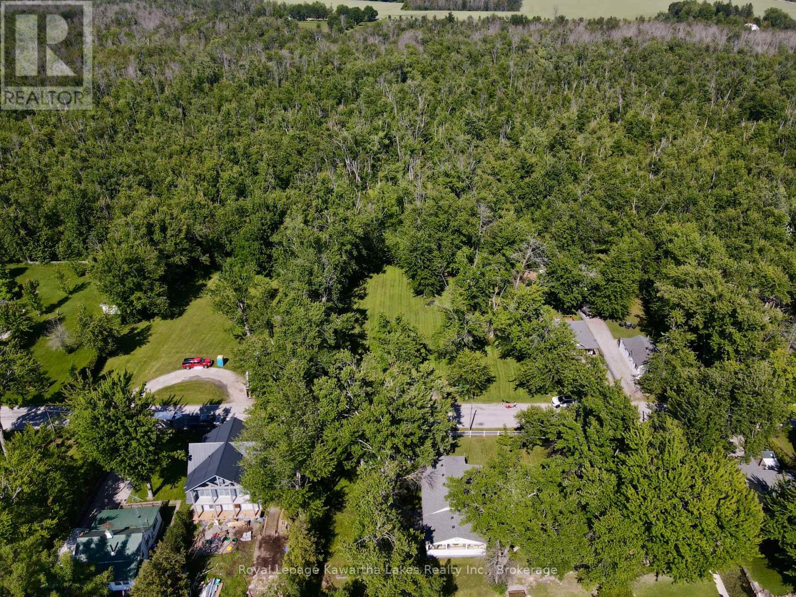 2636+ LAKESHORE DRIVE - 33