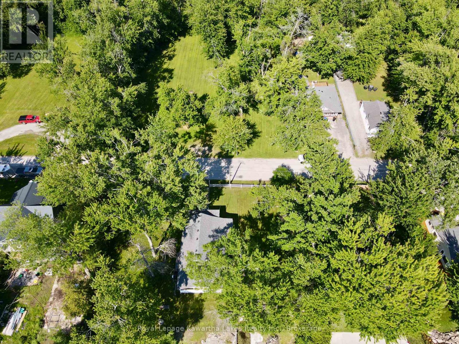 2636+ LAKESHORE DRIVE - 42
