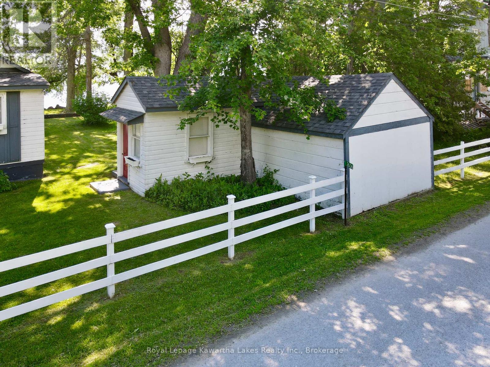 2636+ LAKESHORE DRIVE - 9