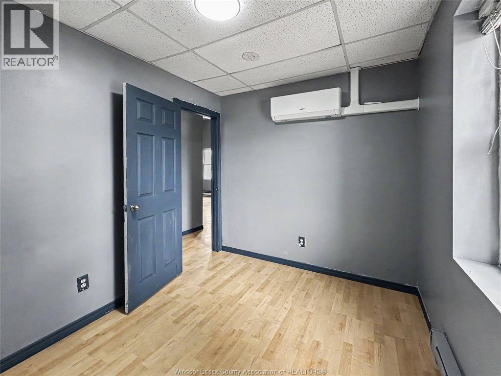 800-808 SHEPHERD STREET East - 10