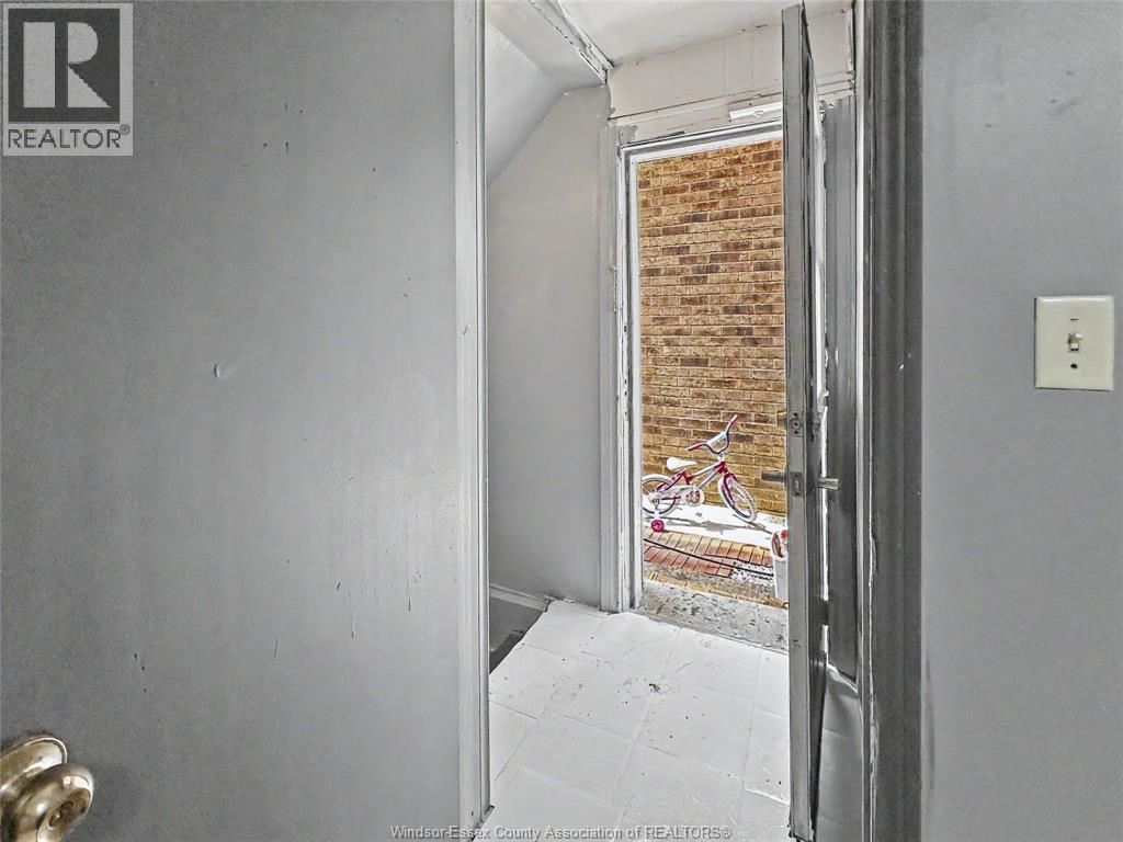 800-808 SHEPHERD STREET East - 11