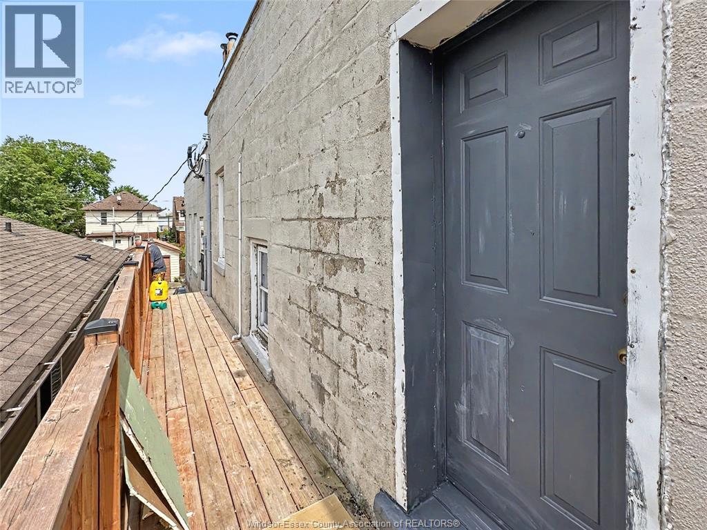 800-808 SHEPHERD STREET East - 21