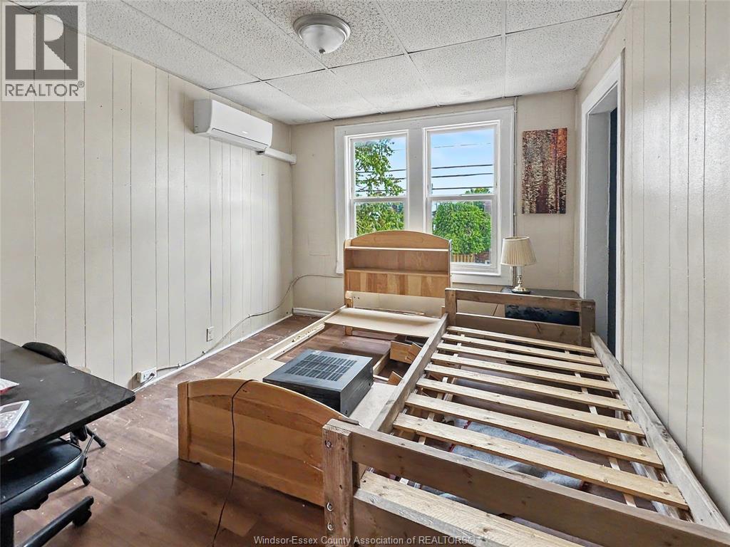 800-808 SHEPHERD STREET East - 38