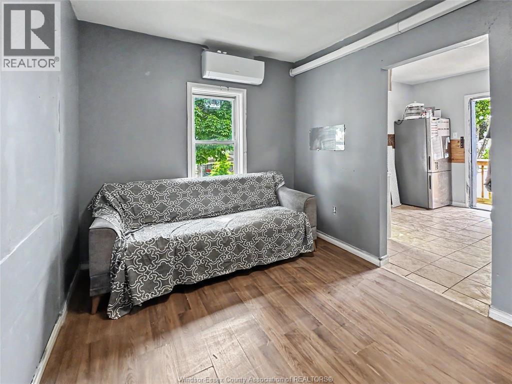 800-808 SHEPHERD STREET East - 35