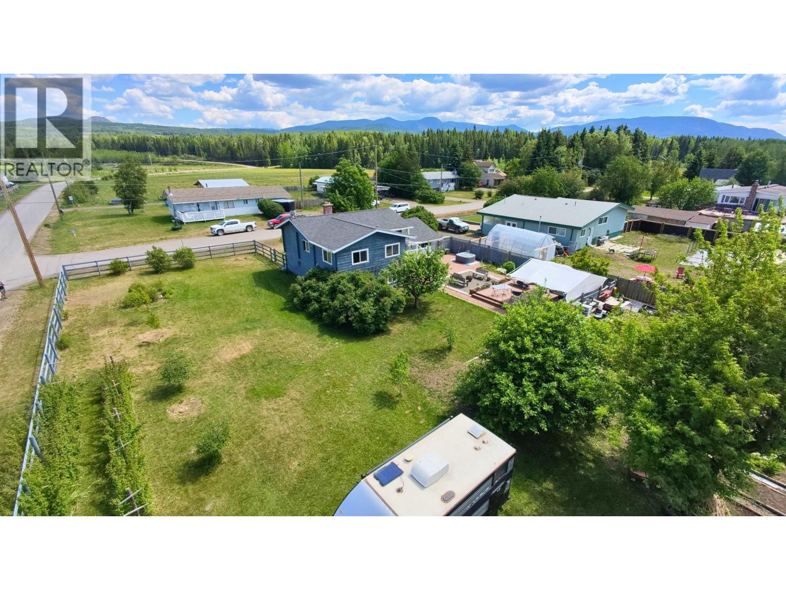 2585 DOMINION AVENUE - 38