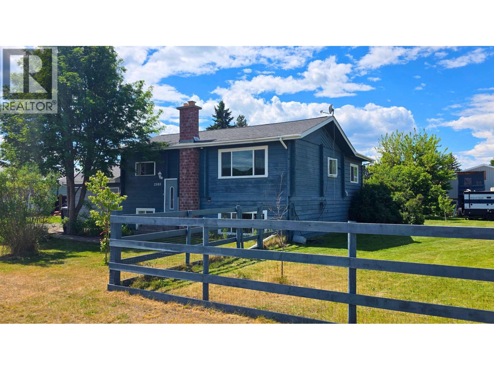 2585 DOMINION AVENUE - 1
