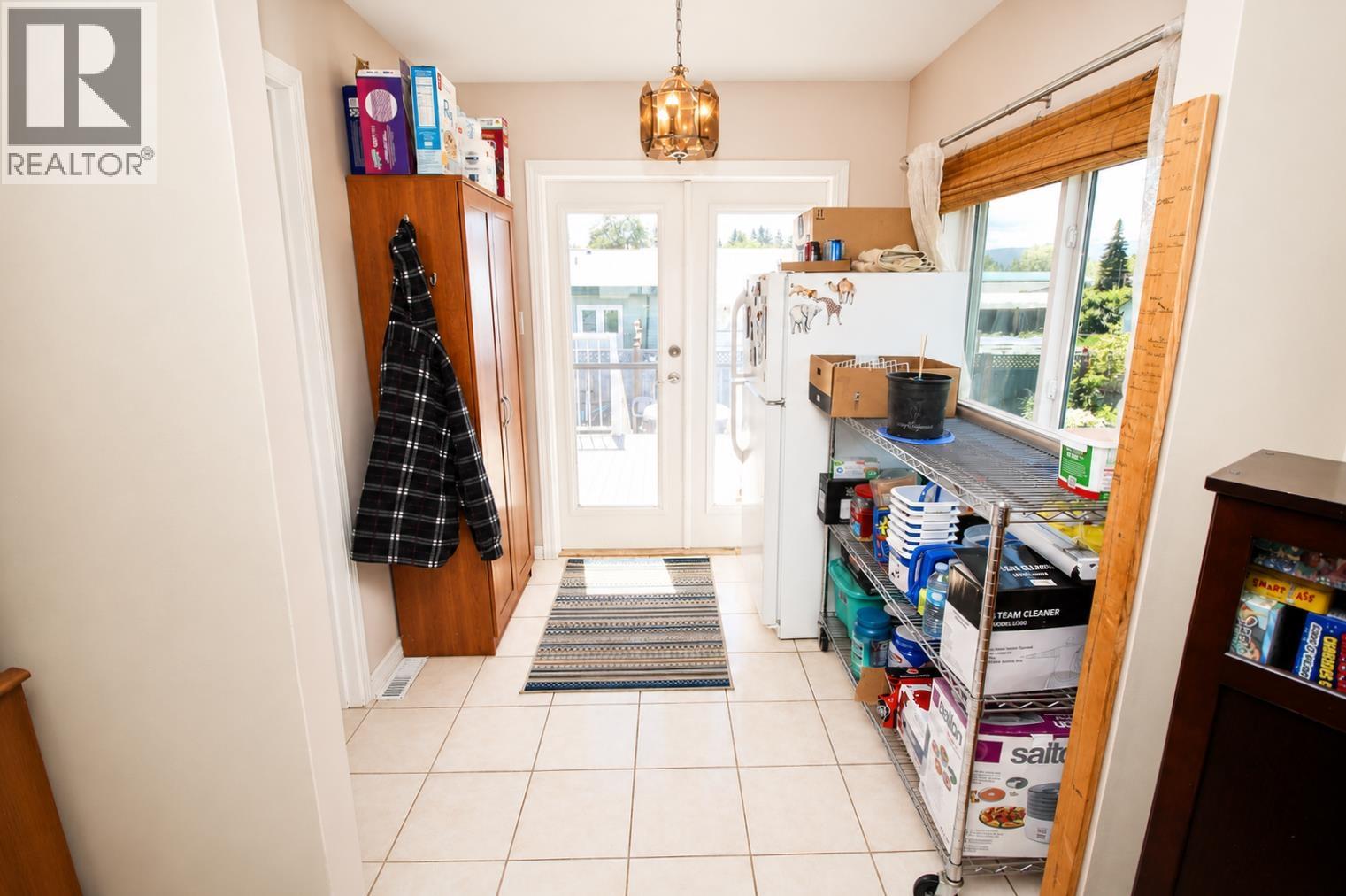 2585 DOMINION AVENUE - 17