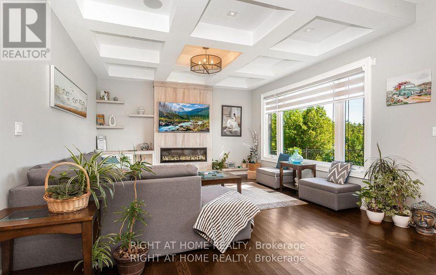 1220 MEREDITH AVENUE - 10