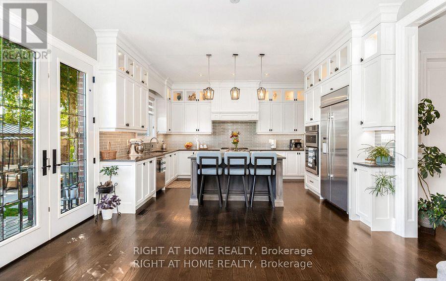 1220 MEREDITH AVENUE - 12