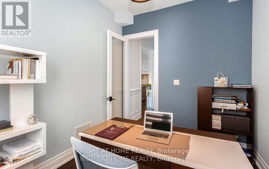 1220 MEREDITH AVENUE - 16