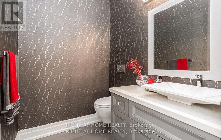 1220 MEREDITH AVENUE - 17