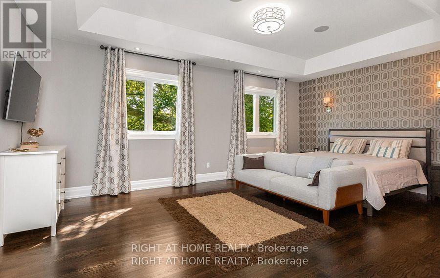 1220 MEREDITH AVENUE - 21