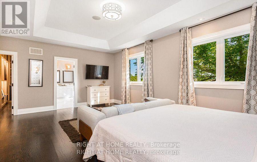 1220 MEREDITH AVENUE - 22