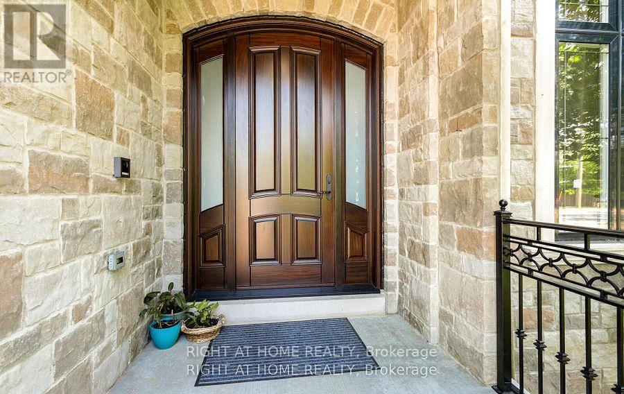 1220 MEREDITH AVENUE - 3