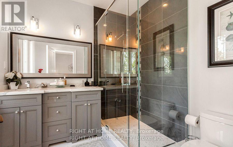 1220 MEREDITH AVENUE - 31
